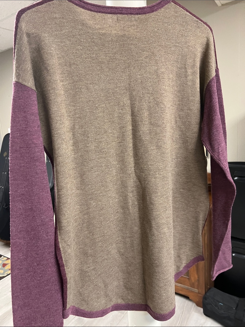 Smartwool Women’s Crewneck Sweater in Plum sz Medium Runs Big - Picture 4 of 4